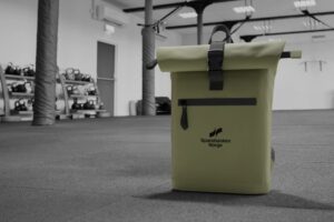 greyscale-13009364 Resi plus roll top