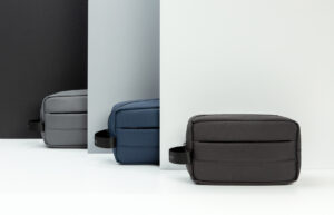 p820.20__p820.201__1010 Impact AWARE™ RPET toiletry bag
